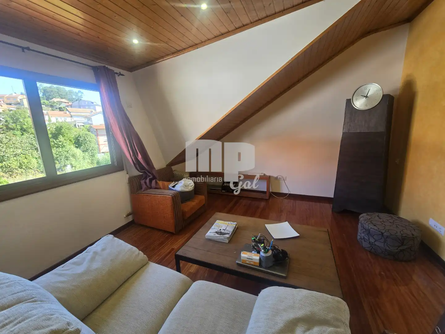 Sala de estar de Casa o chalet en venta en Vigo  con Calefacción, Jardín privado y Terraza