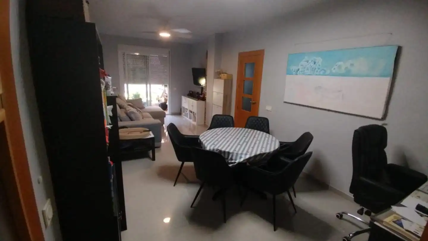 Comedor de Piso en venta en Roquetas de Mar con Terraza, Amueblado y Piscina comunitaria