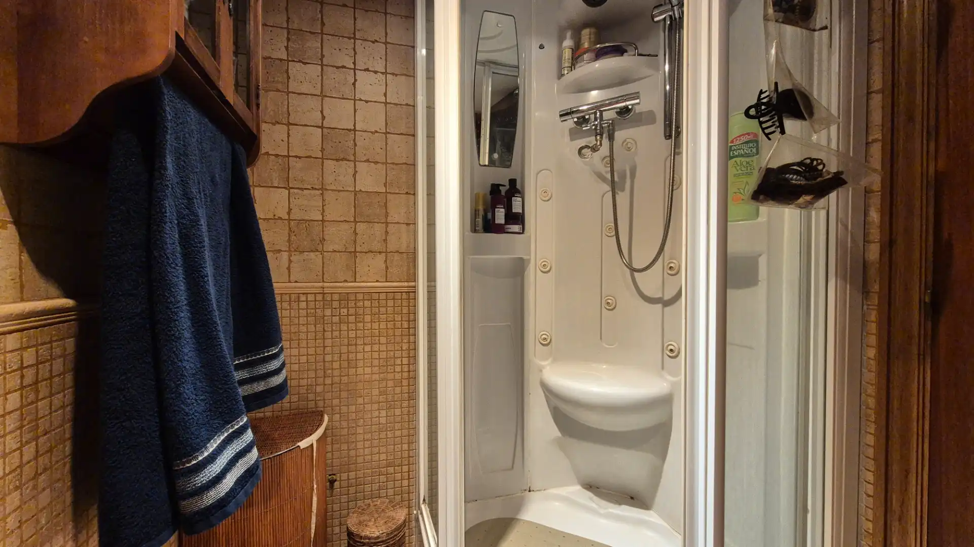 Badezimmer von Wohnung zum Verkauf in Palencia mit Balkon