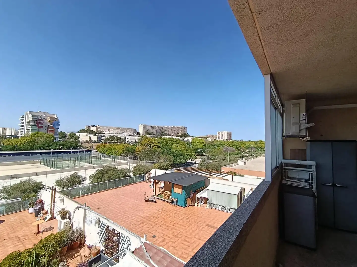Terrassa de Pis en venda en Alicante / Alacant amb Aire condicionat, Jardí privat i Balcó