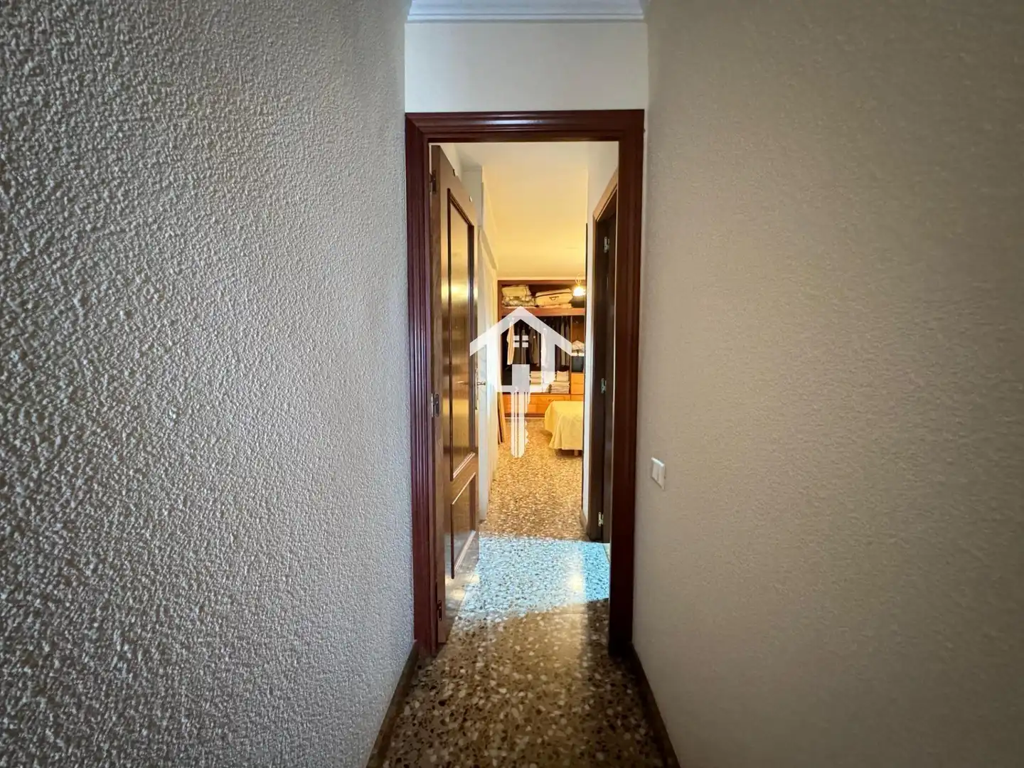 Wohnung zum Verkauf in Alicante / Alacant mit Privatgarten und Balkon