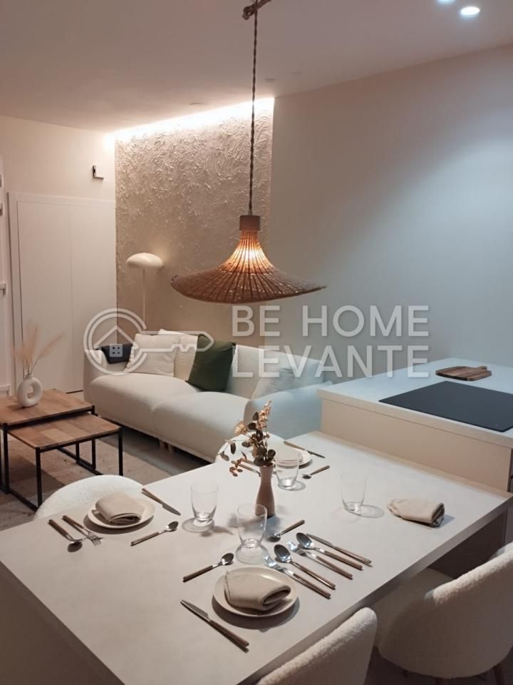 Living room of Flat for sale in Alicante / Alacant  with Air Conditioner, Heating and Furnished
