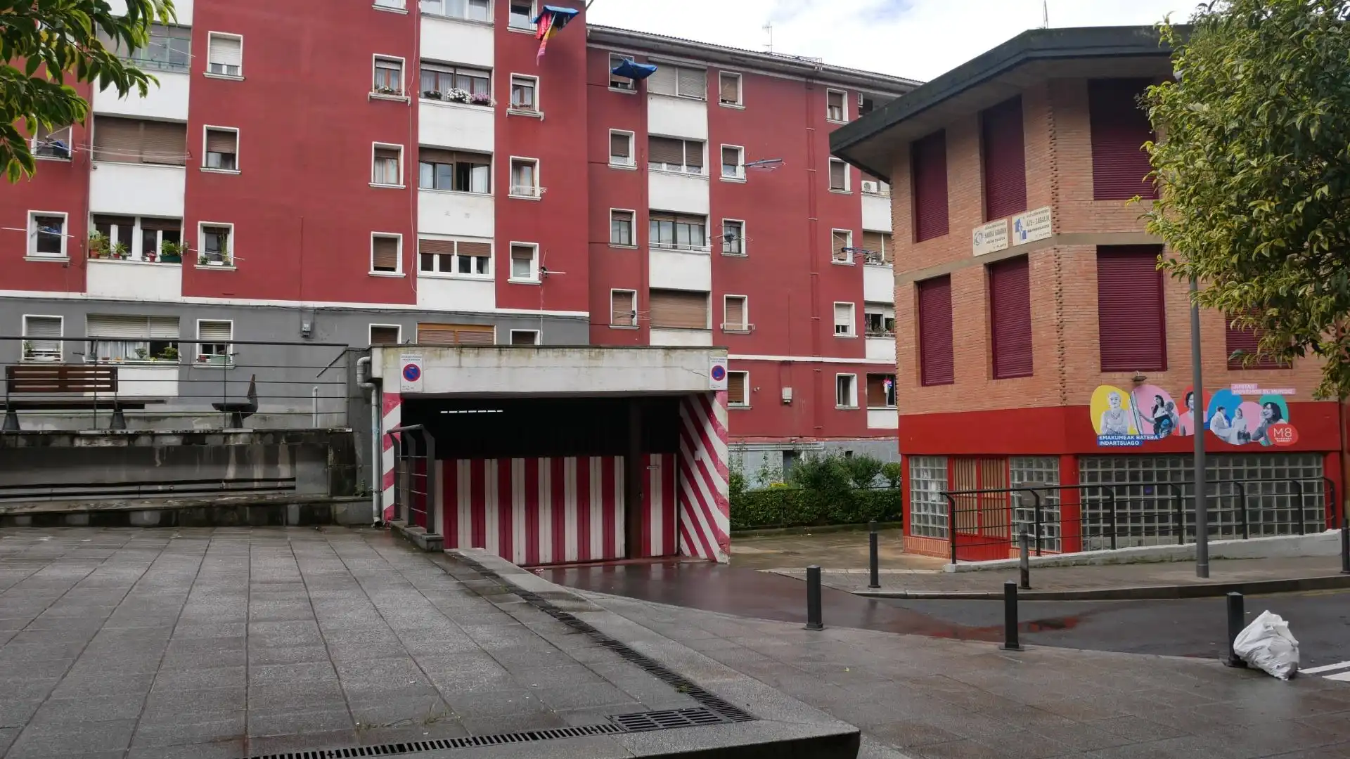 Exterior view of Garage for sale in Basauri 