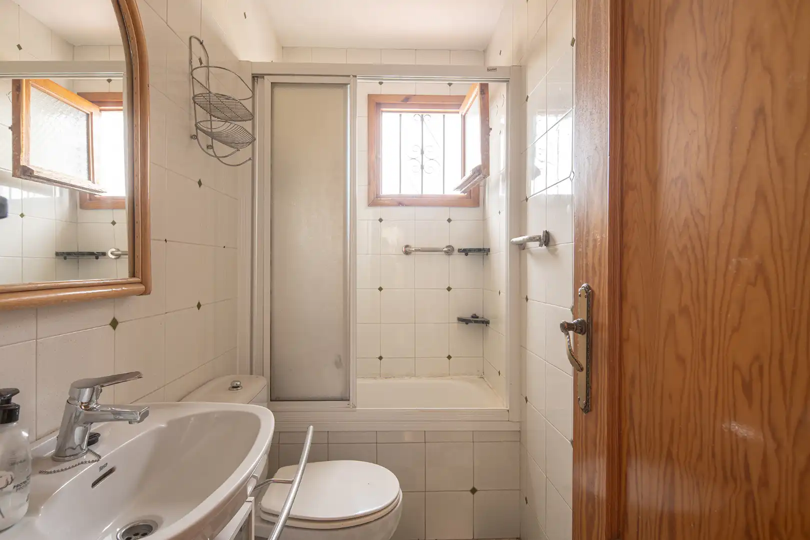 Bathroom of Houses for sale in Genil