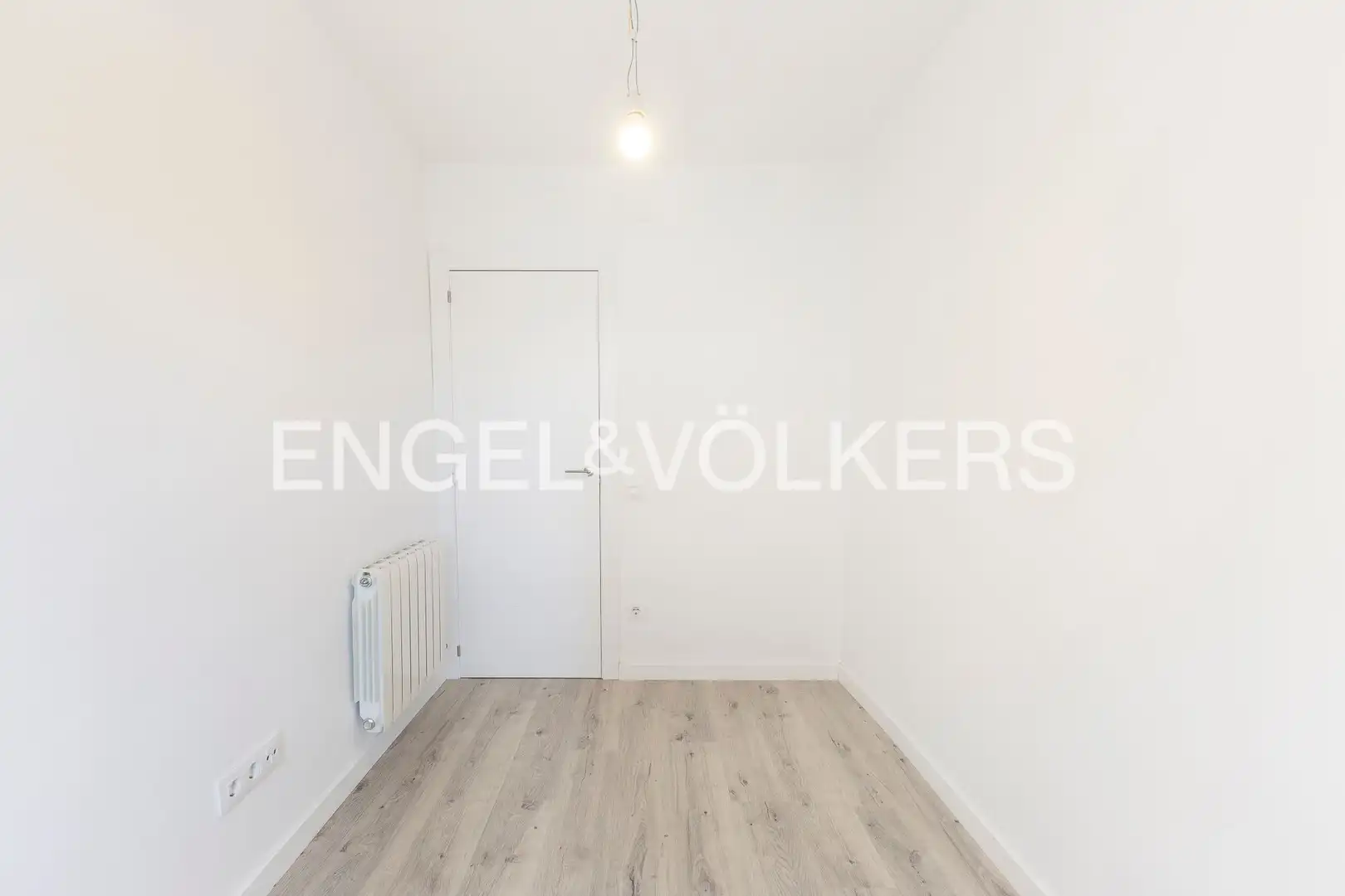 Habitación de Piso en venta en Barcelona con Aire acondicionado, Calefacción y Balcón