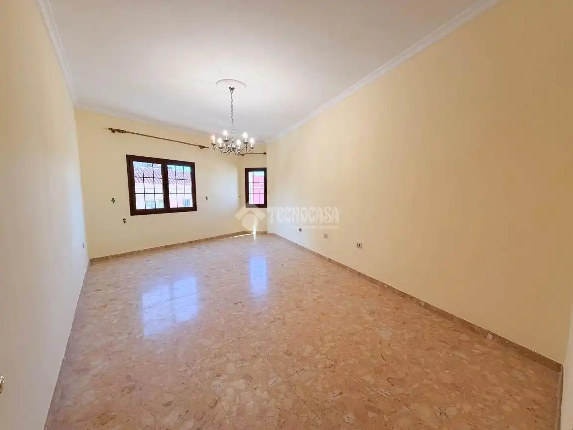 Sala de estar de Casa adosada en venta en Ingenio con Terraza y Balcón