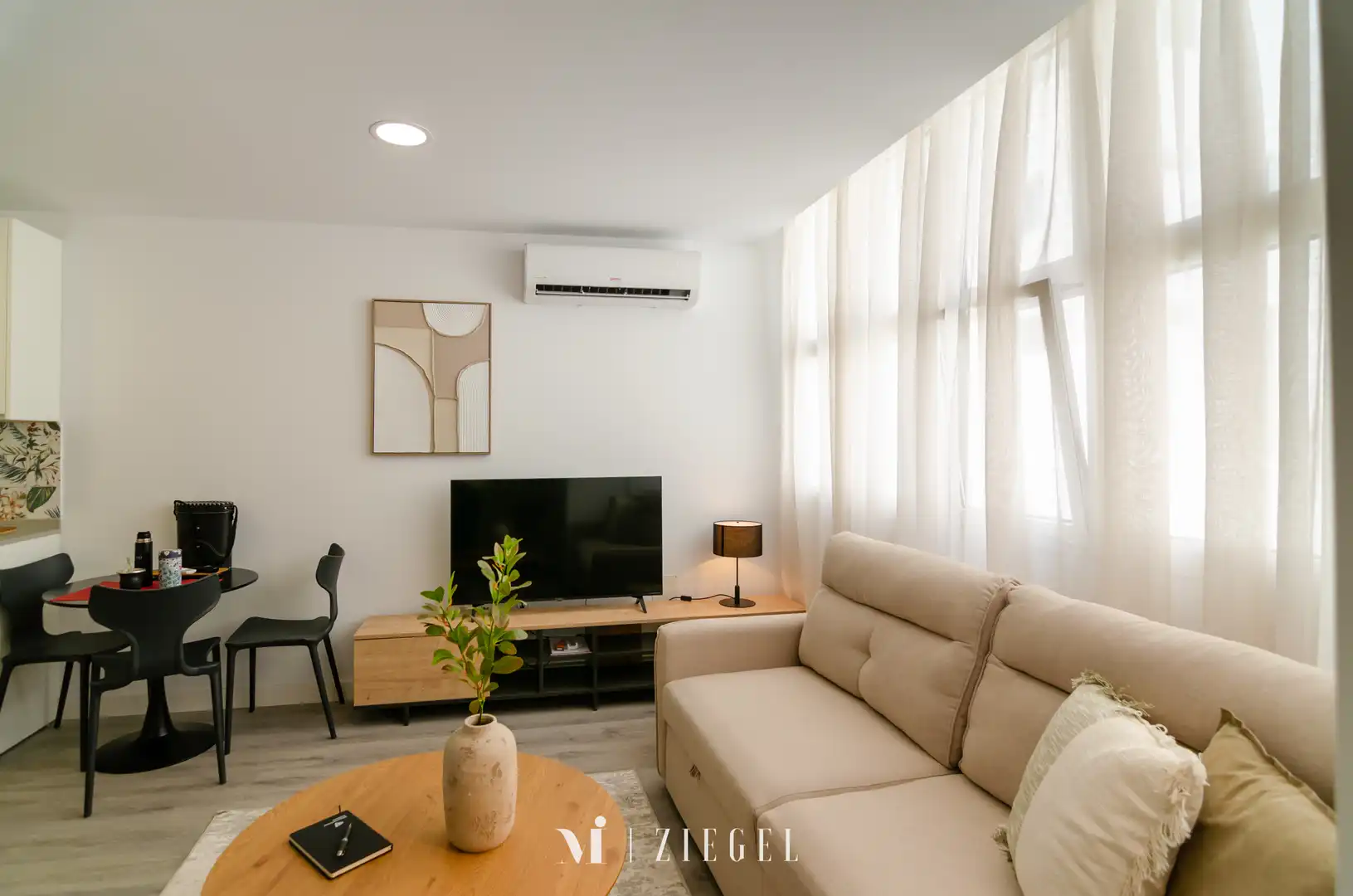 Living room of Flat for rent in Las Palmas de Gran Canaria  with Air Conditioner and Furnished