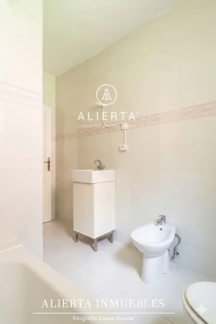 Baño de Casa o chalet en venta en Zaragoza con Calefacción y Terraza