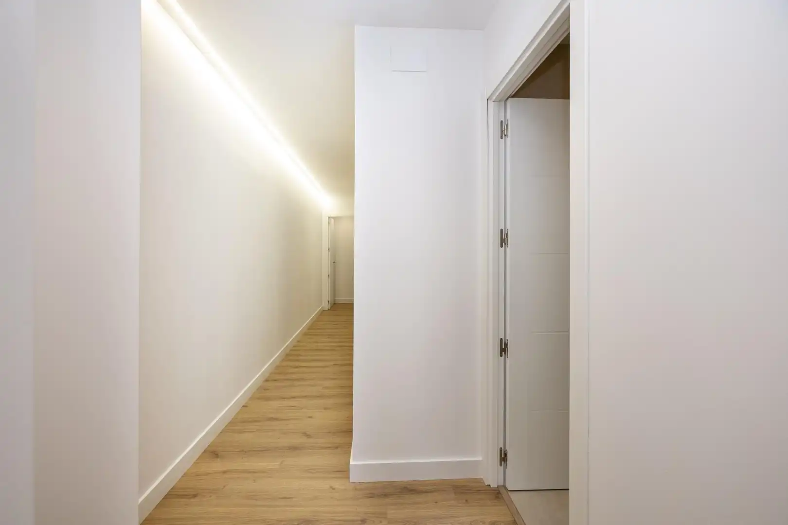 Piso en venta en Motril con Aire acondicionado, Calefacción y Amueblado