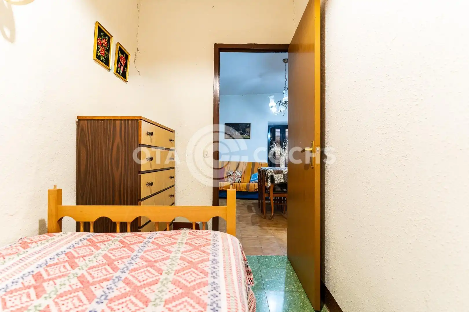 Habitación de Casa adosada en venta en Cabacés