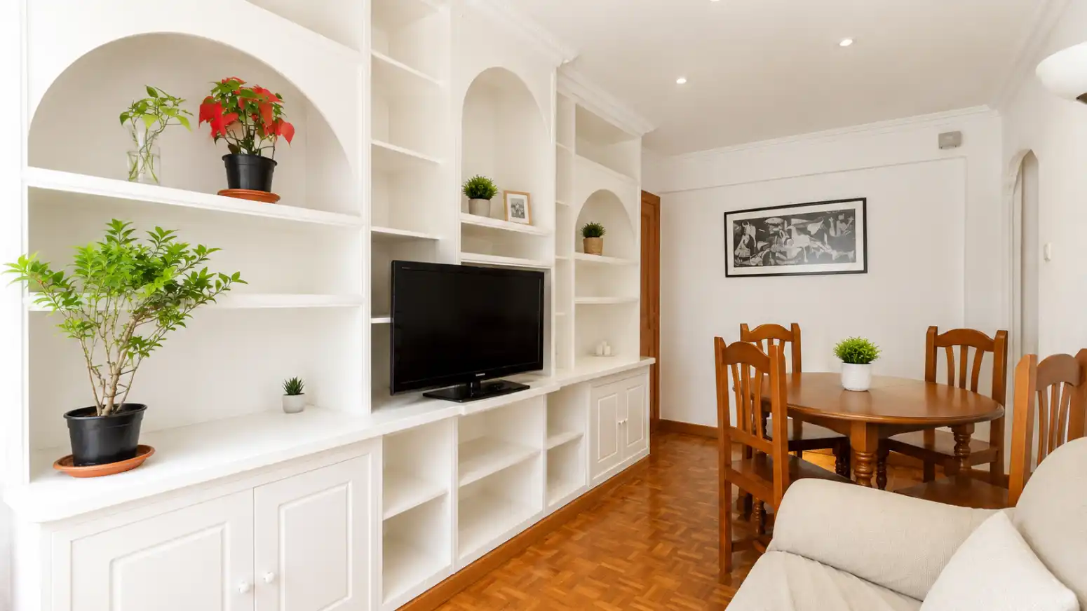 Wohnzimmer von Wohnung zum Verkauf in Santander mit Heizung und Parkett