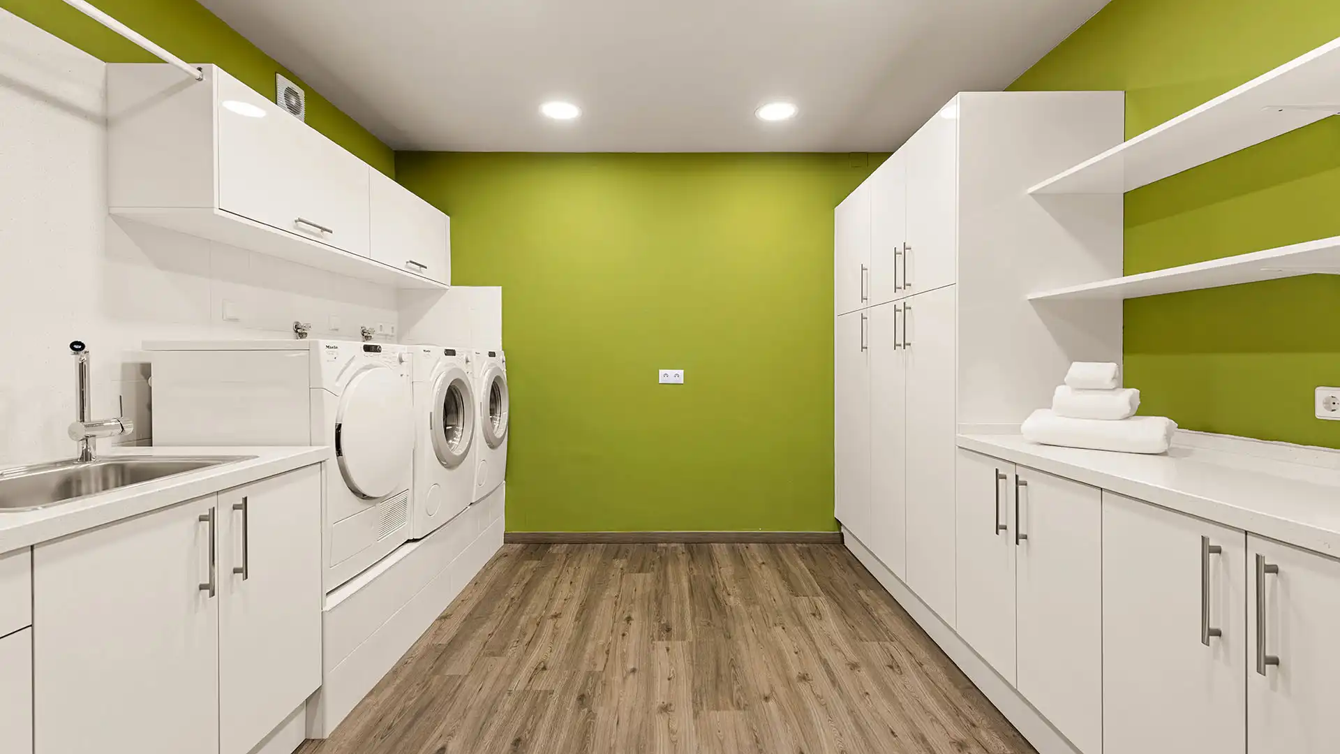 Cocina de Casa o chalet en venta en Benahavís con Aire acondicionado, Jardín privado y Terraza