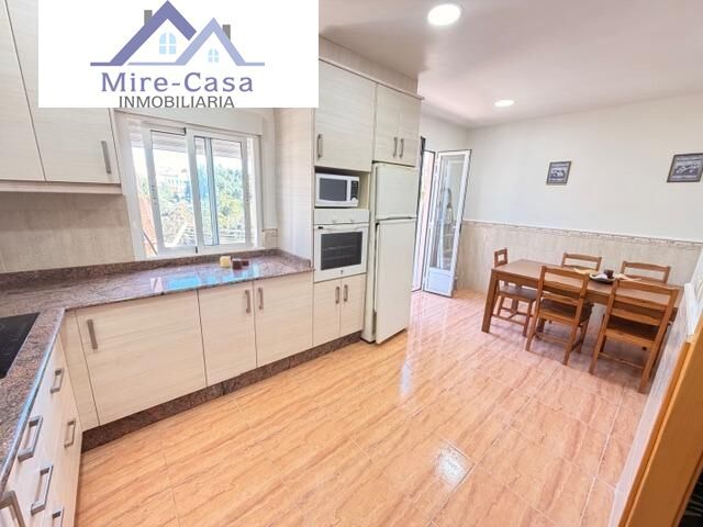 Kitchen of Flat to rent in Elche / Elx