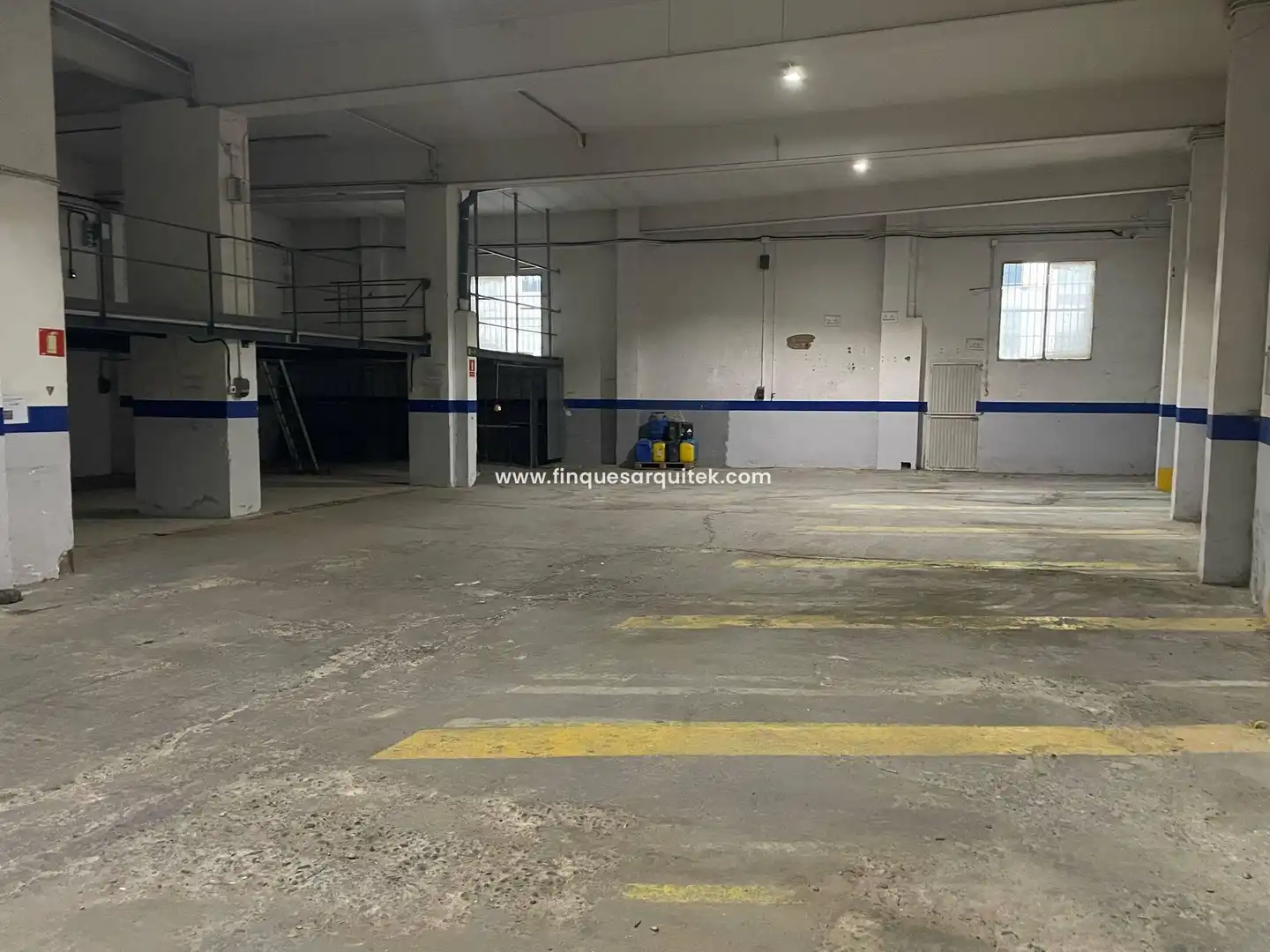 Local comercial en venda a Calle CORTS CATALANES, imagen 13