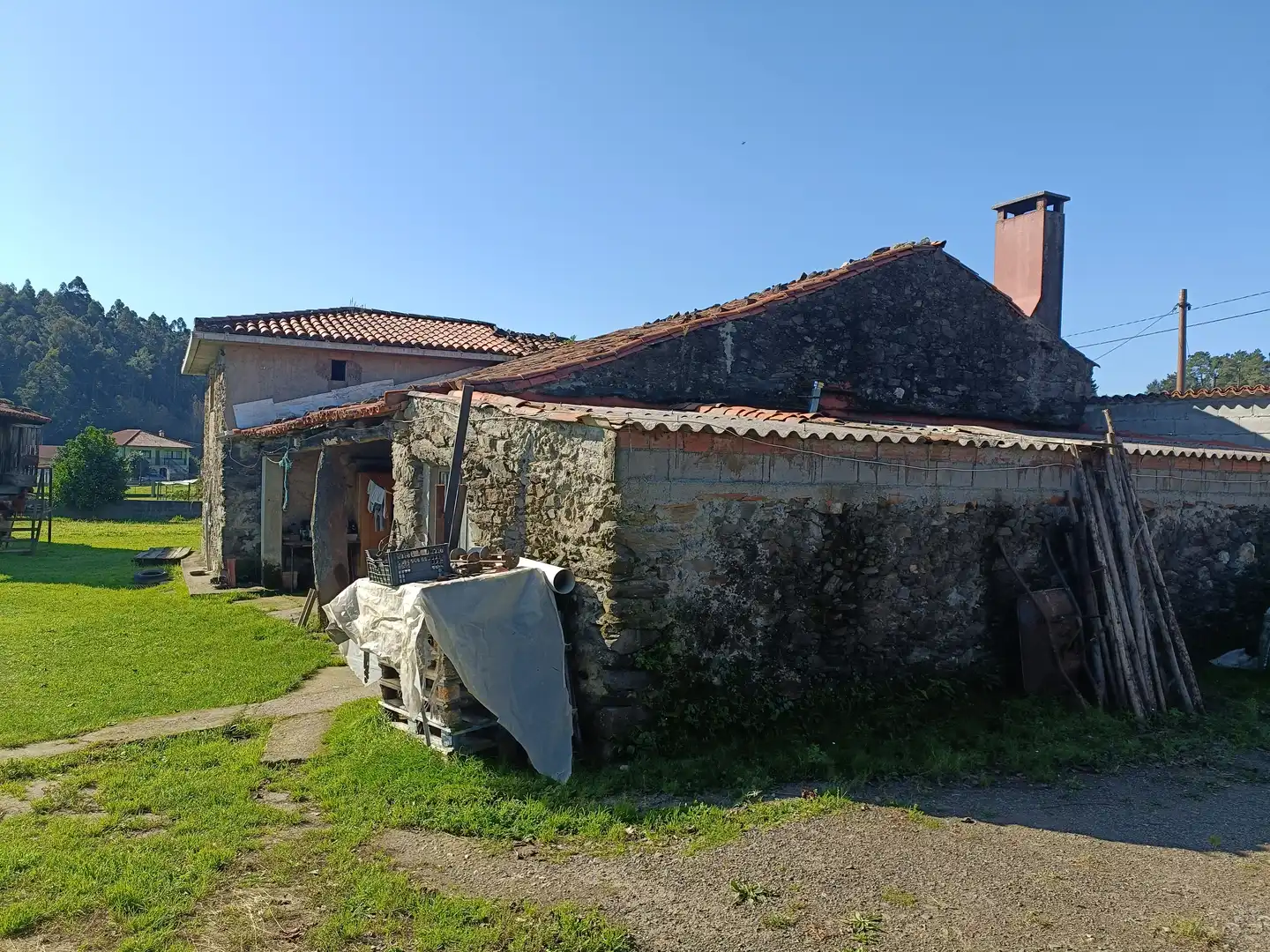 Außenansicht von Haus oder Chalet zum Verkauf in Oza dos Ríos mit Privatgarten und Abstellraum