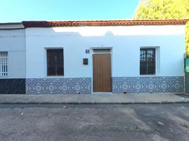Casa en venda a Calle ESCUELAS - ALUMBRES 7