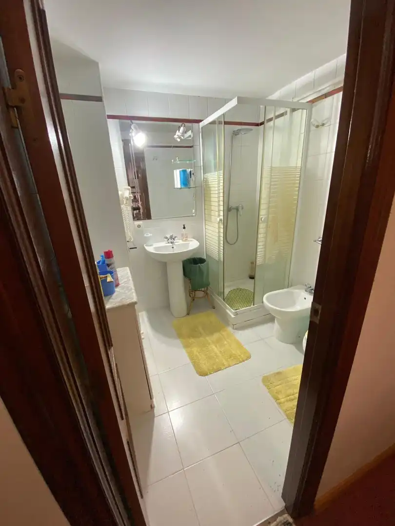 Badezimmer von Wohnung zum Verkauf in Sevilla mit Klimaanlage