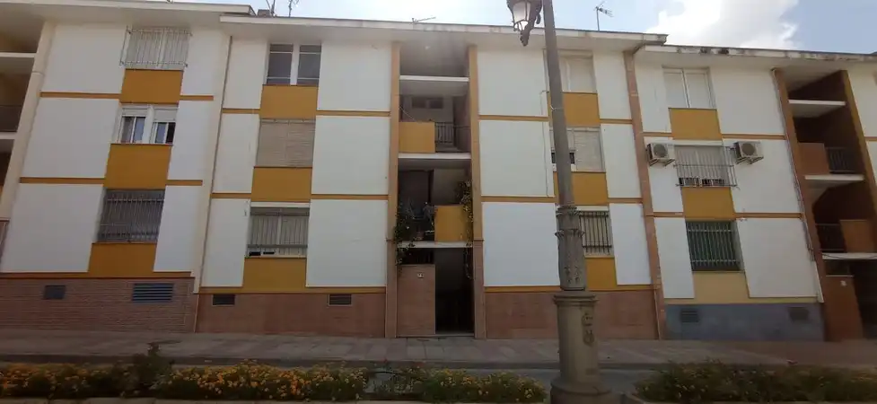 Piso en venta en C/ Maestro Santos Ruano, Marchena