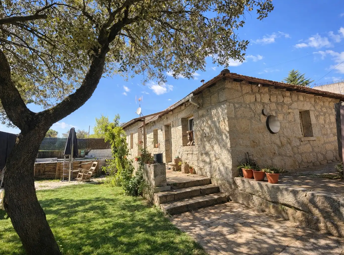 Exterior view of Houses for sale in Hoyo de Manzanares