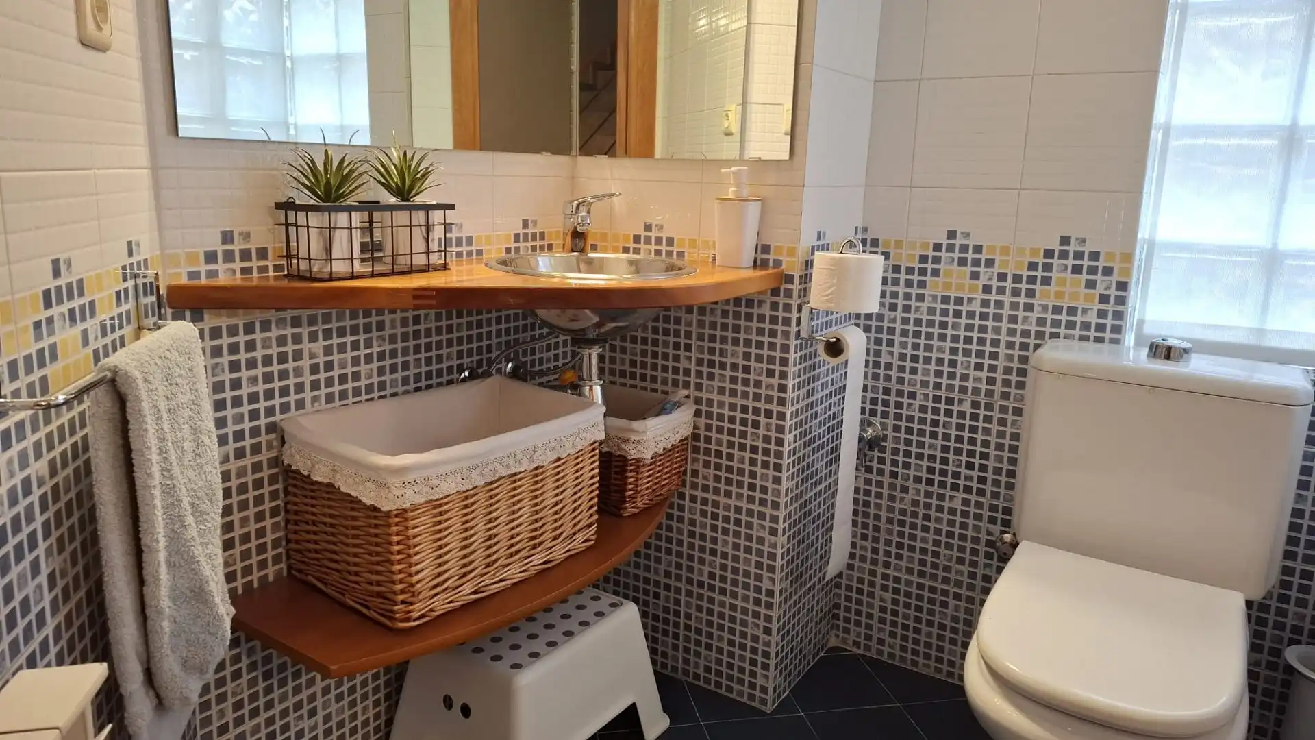 Baño de Casa adosada en venta en Vallirana con Aire acondicionado, Calefacción y Terraza