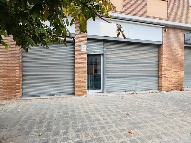 Local comercial en Venta en Carrer de l'Empordà, 70 en Poble Nou - Olivar Gran