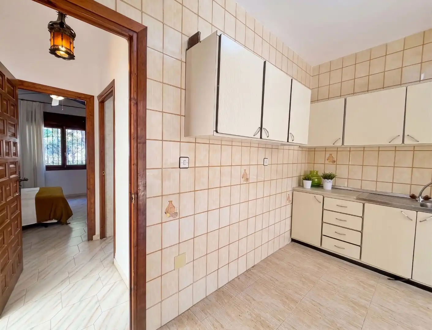 Cocina de Casa o chalet en venta en Almería con Aire acondicionado, Jardín privado y Terraza