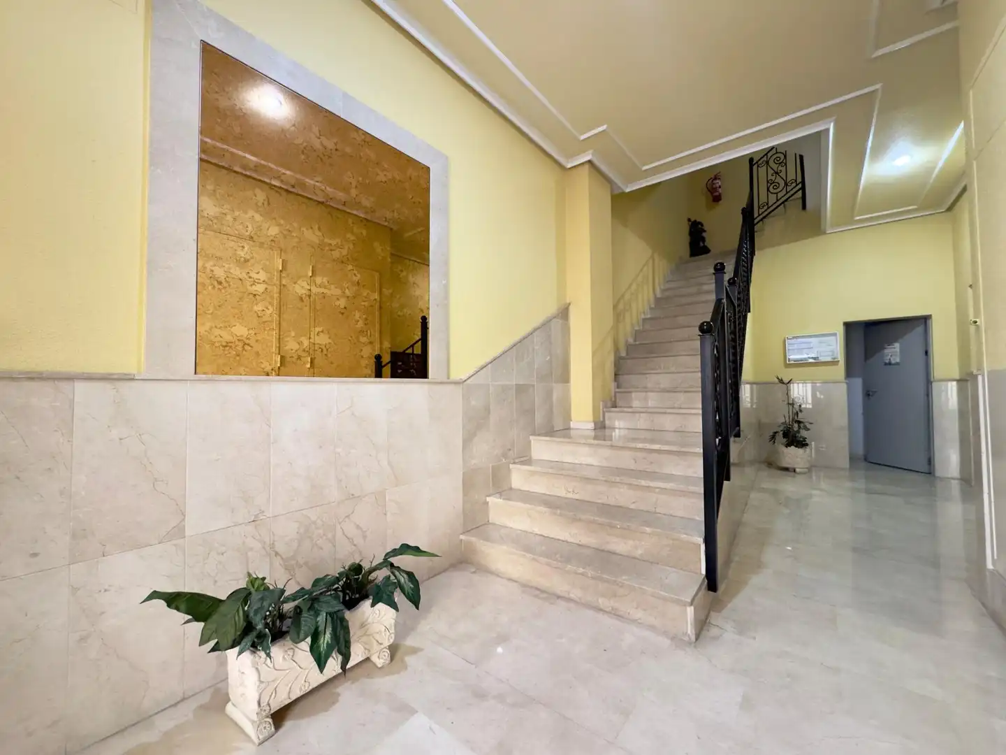 Piso en venta en Aspe con Calefacción, Jardín privado y Terraza