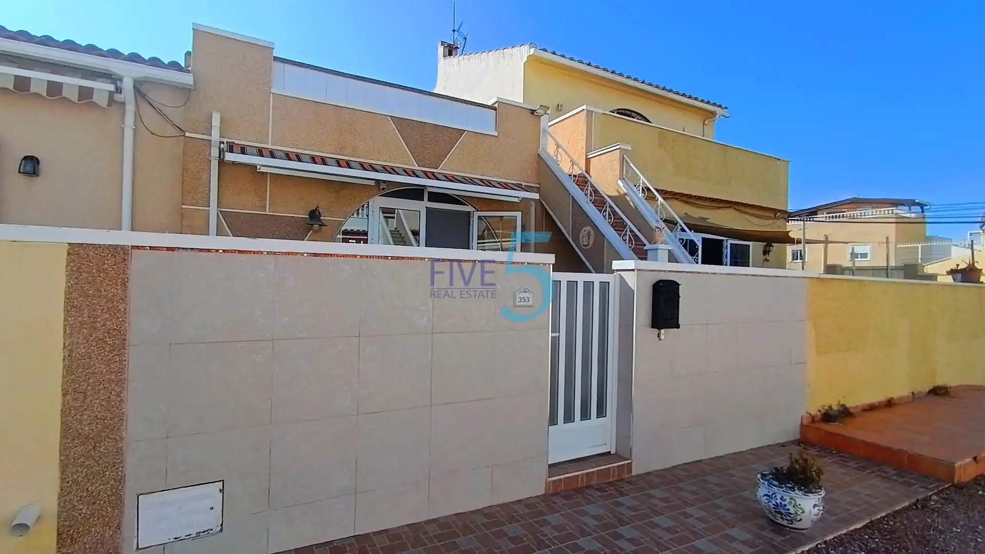 Maison mitoyenne à vendre à Zona Carrefour - Urbanizaciones