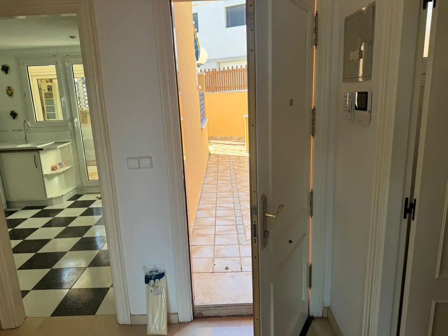 Casa adosada en venda en El Campello amb Jardí privat i Terrassa