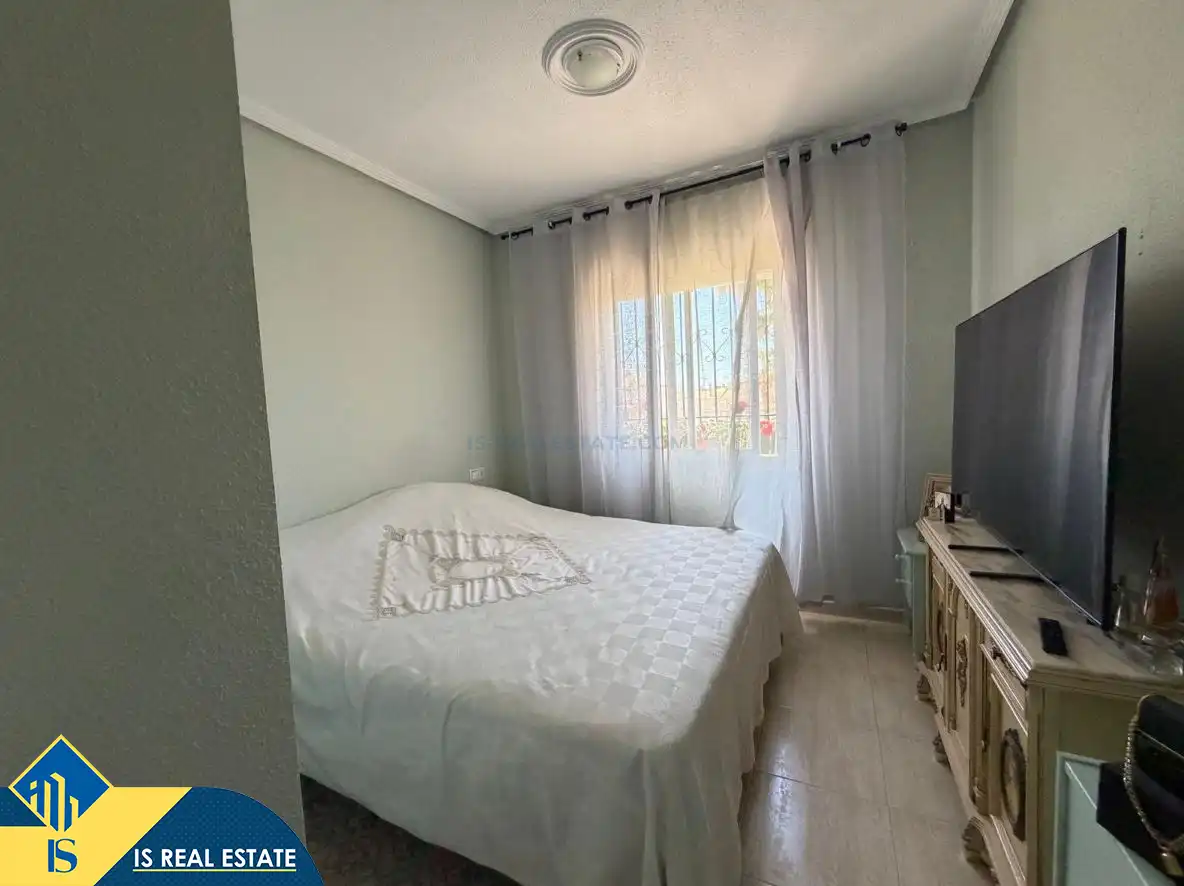 Bungalow amb piscina en venda a Nueva Torrevieja - Aguas Nuevas, imagen 9