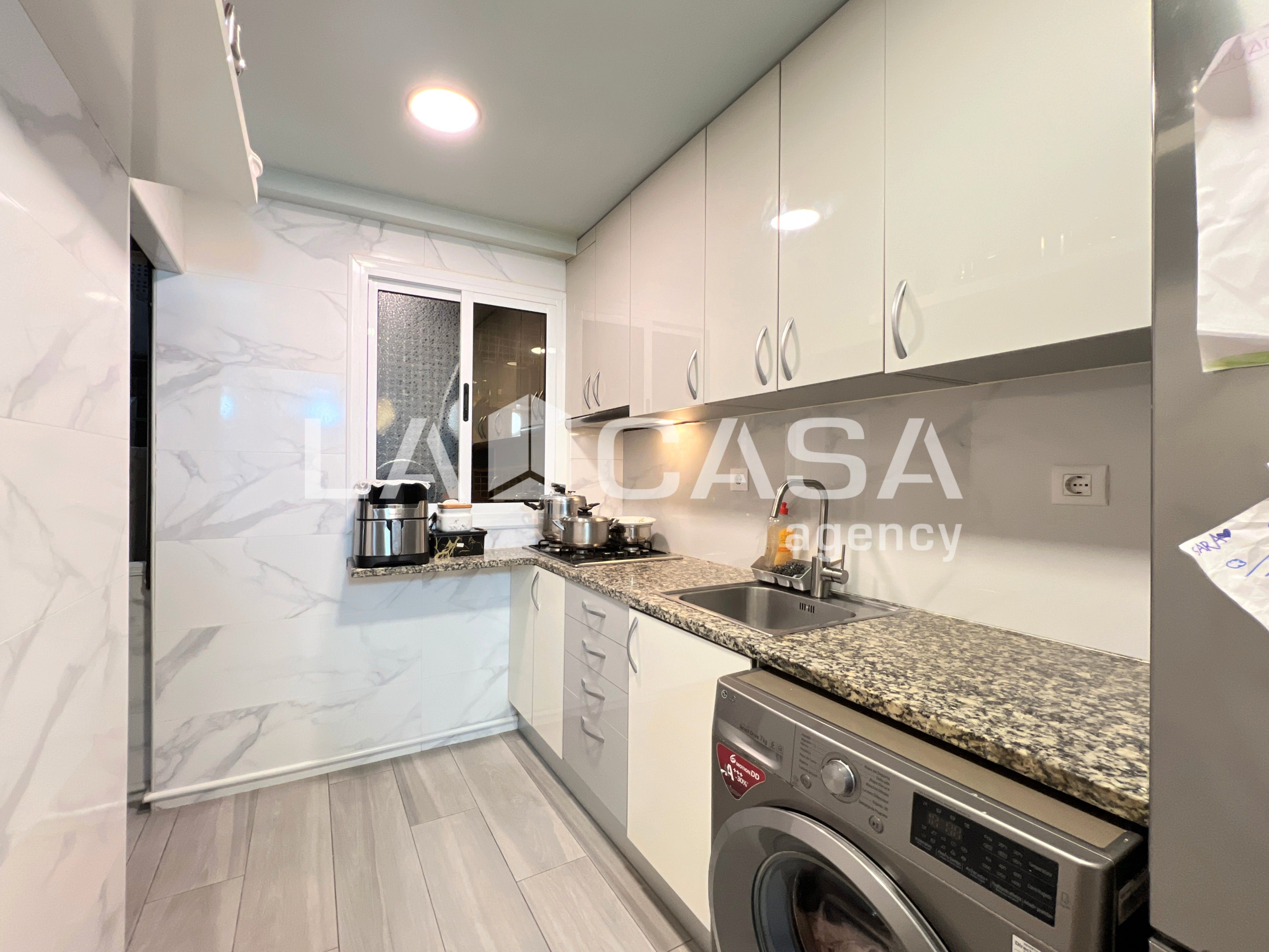 Flat for sale in Llefià, Artigues - Llefià