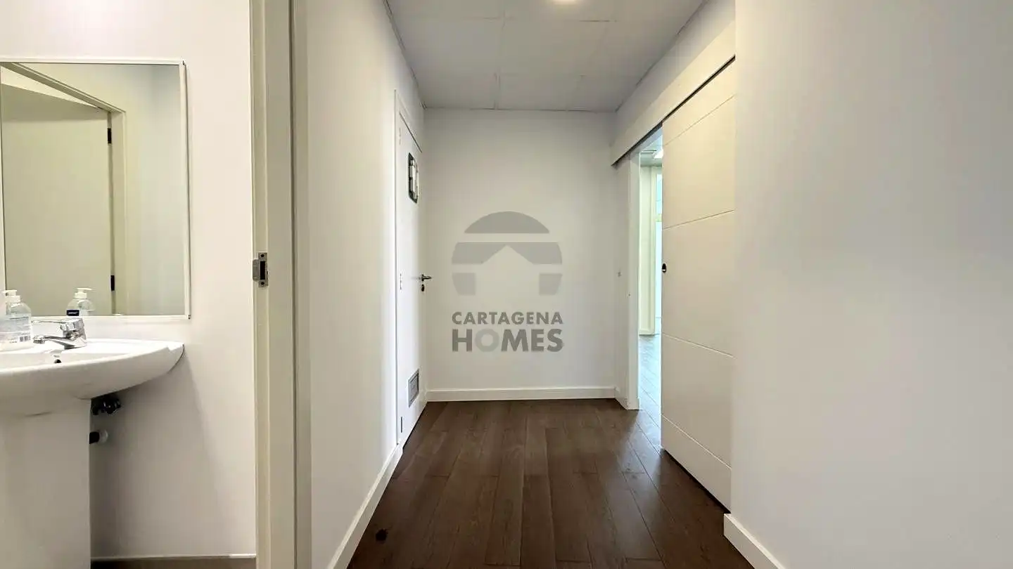 Local en venta en Cartagena con Aire acondicionado