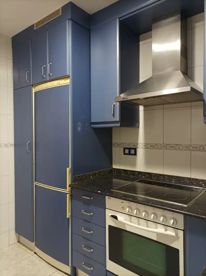 Flat for rent in Calle Tantín, Centro - Ayuntamiento