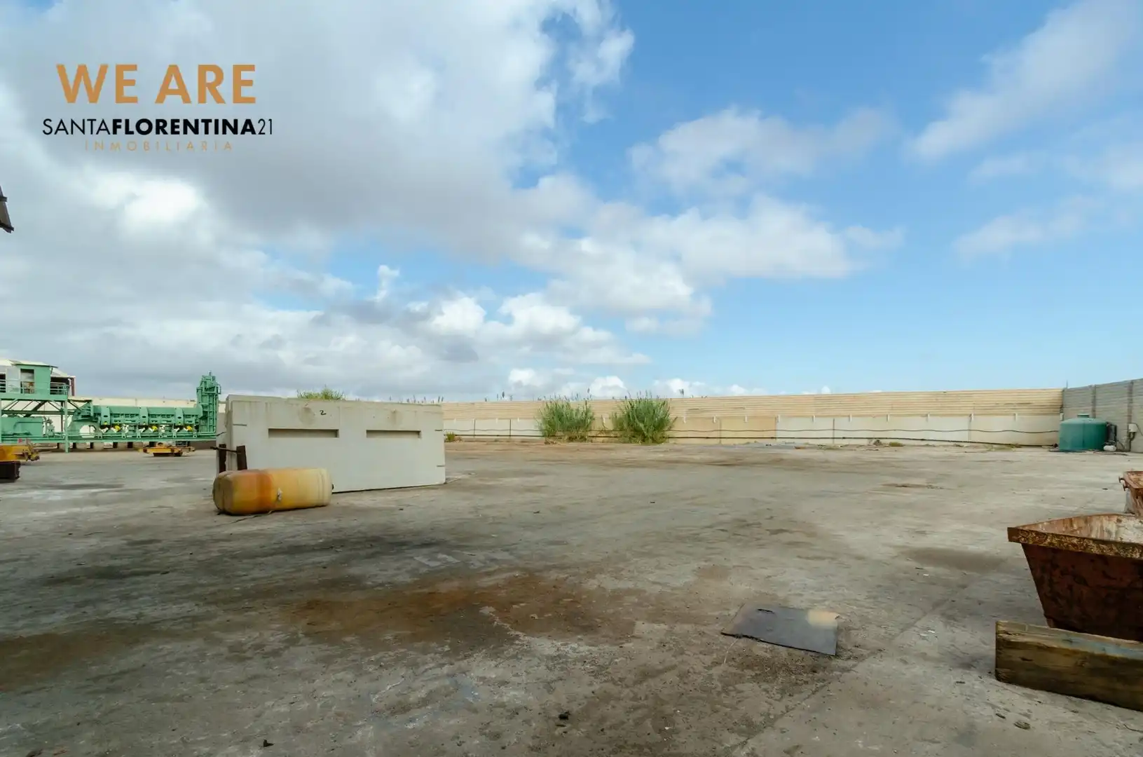 Vista exterior de Nau industrial de lloguer en Cartagena