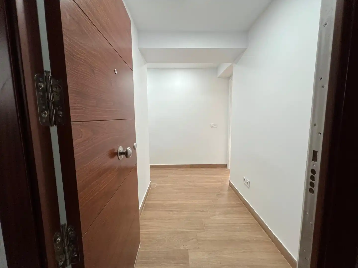 Wohnung zum Verkauf in Córdoba mit Klimaanlage, Heizung und Terrasse