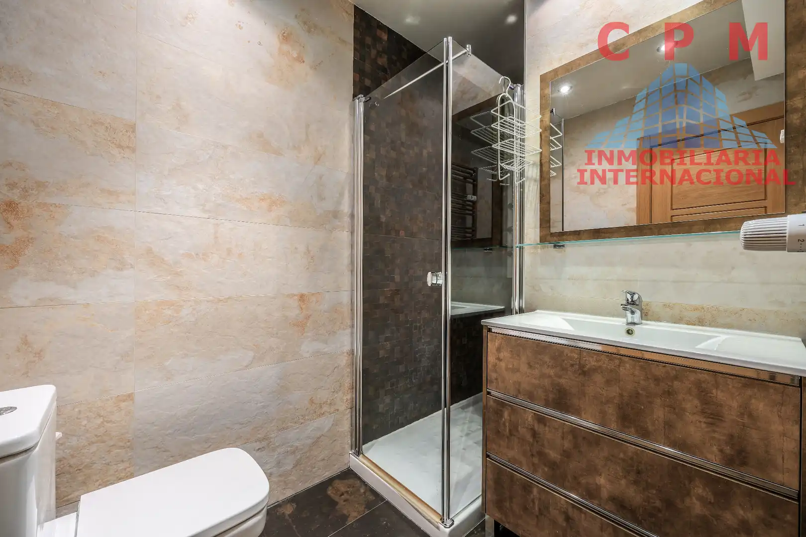 Badezimmer von Wohnung zur Miete in Madrid mit Klimaanlage, Heizung und Parkett