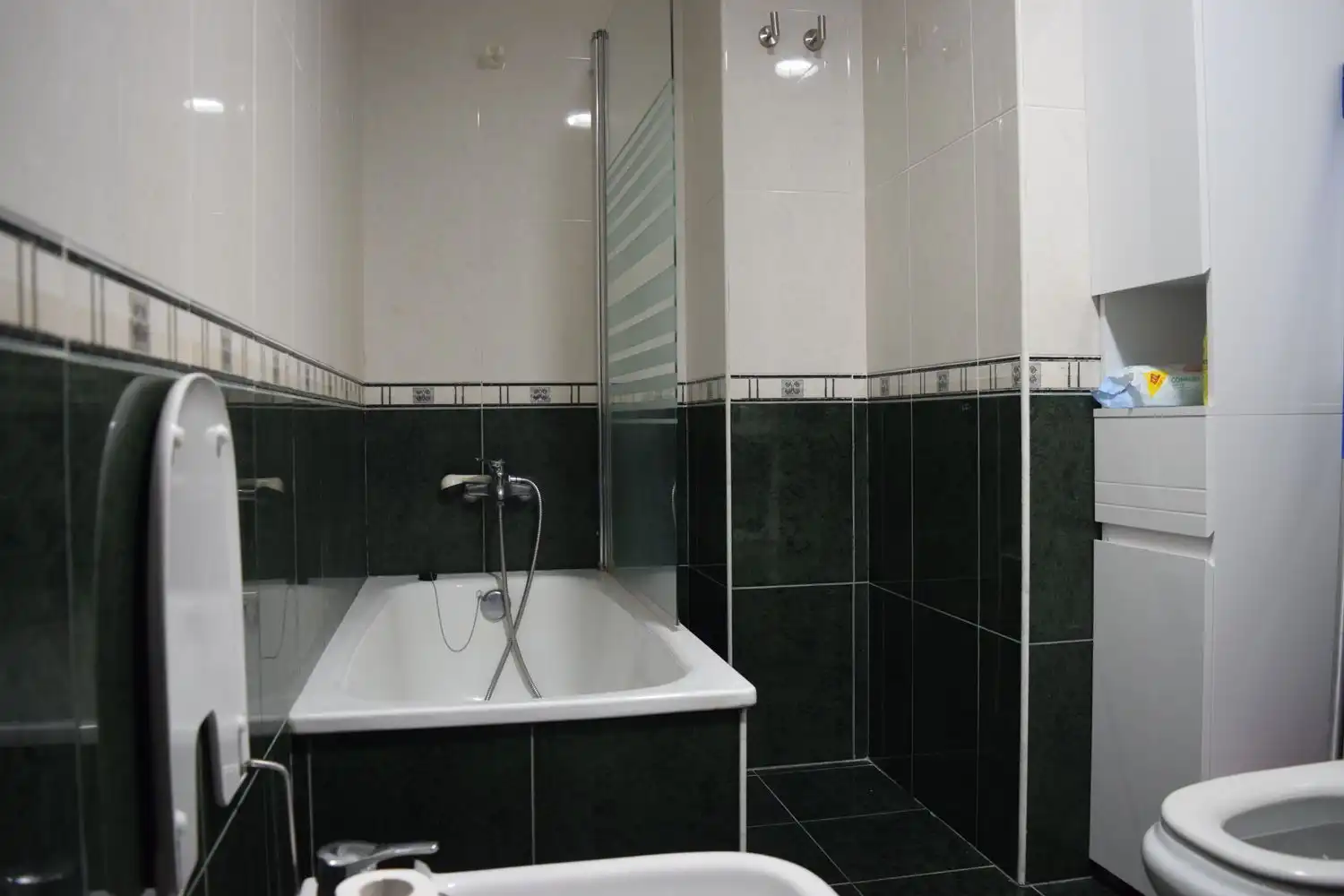 Bathroom of Flat for sale in El Franco 