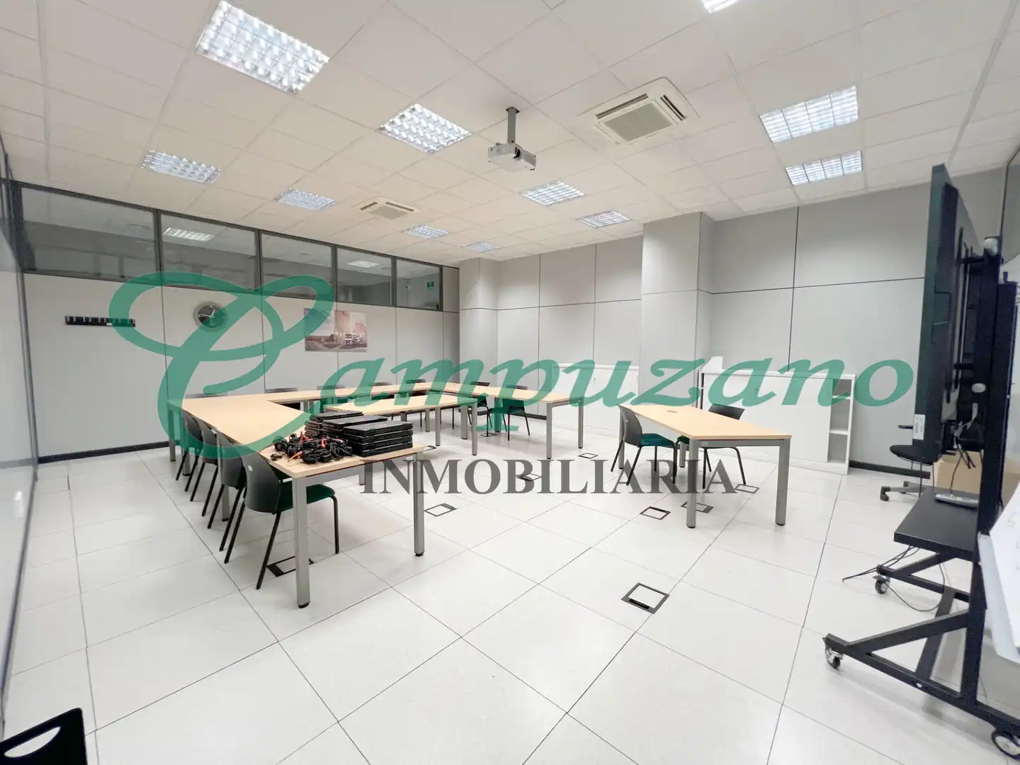 Nave industrial de alquiler en Calle de Ramón y Cajal, 29, Las Dehesillas - Vereda de los Estudiantes