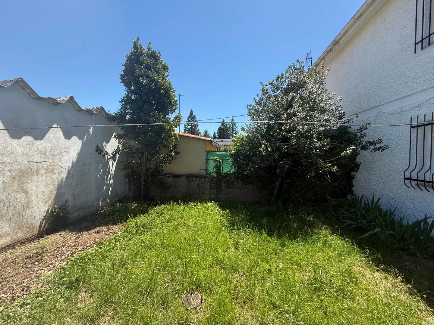 Casa adosada en venta en Boñar con Calefacción, Jardín privado y Parquet