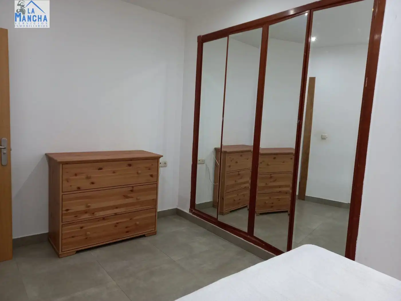 Appartamento con terrazza in vendita a Calle martinez villena, imagen 8