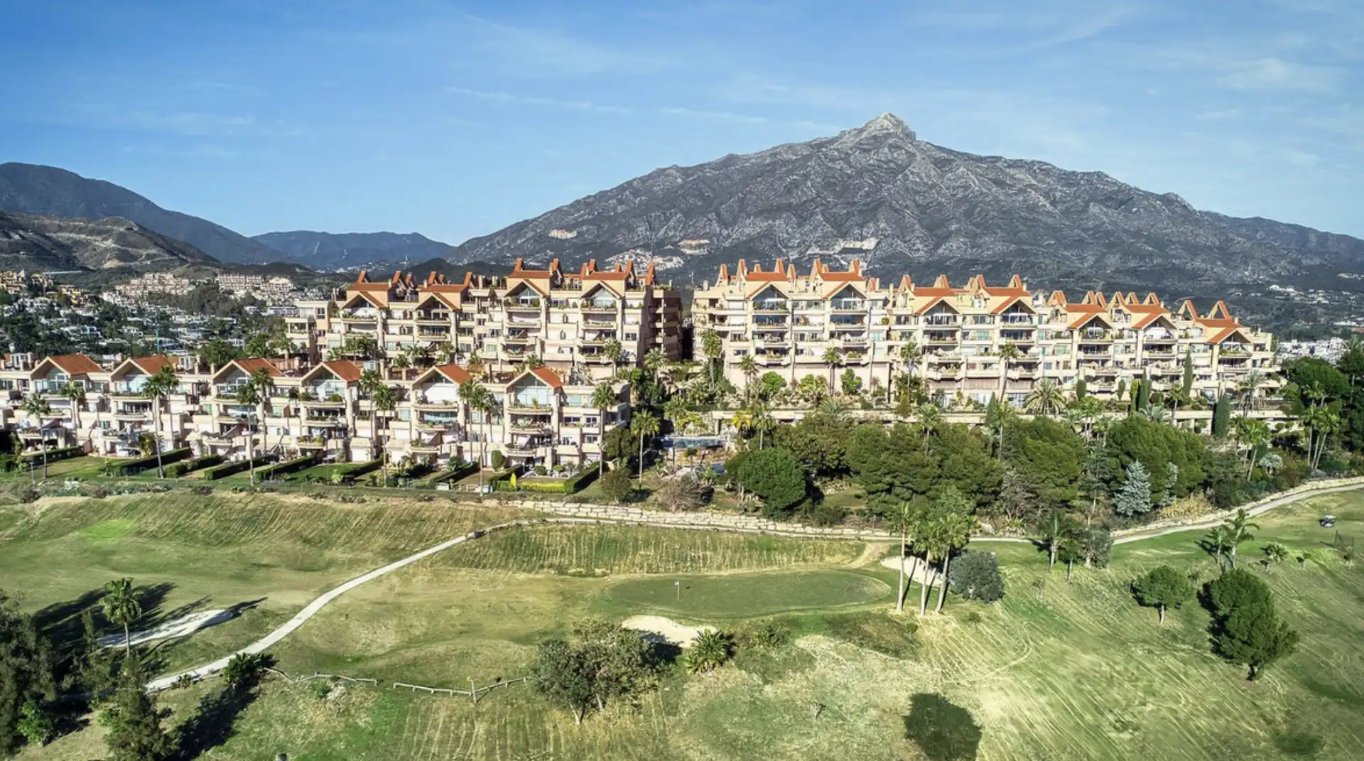 Exterior view of Flat for rent in Marbella  with Air Conditioner, Heating and Private garden