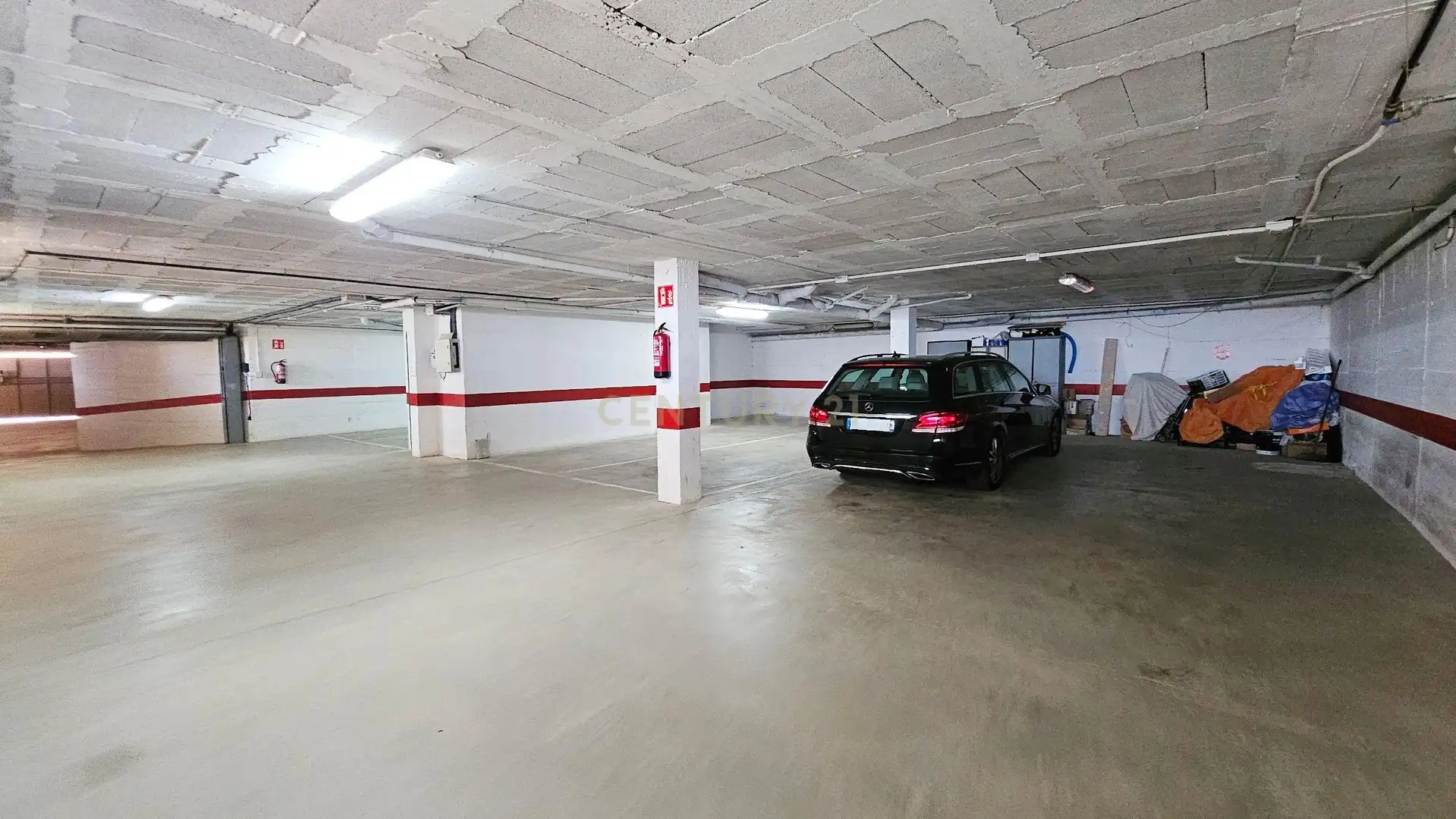 Aparcament de Dúplex en venda en Llançà amb Traster, Forn i Rentadora