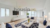 Living room of Attic to rent in  Madrid Capital  with Air Conditioner, Heating and Parquet flooring