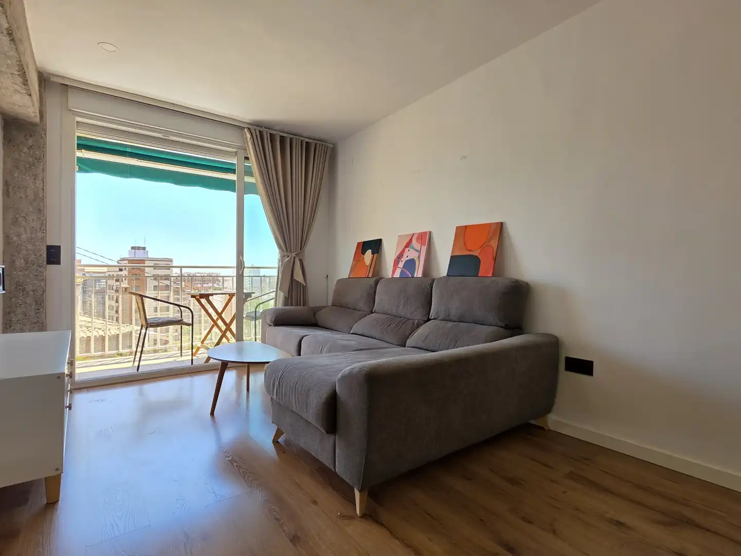 Sala d'estar de Pis de lloguer en Castellón de la Plana / Castelló de la Plana amb Balcó