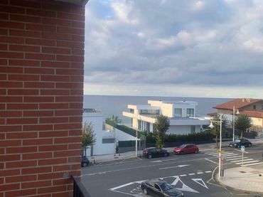 Wohnung mit Balkon zum Verkauf in Calle Clara Campoamor