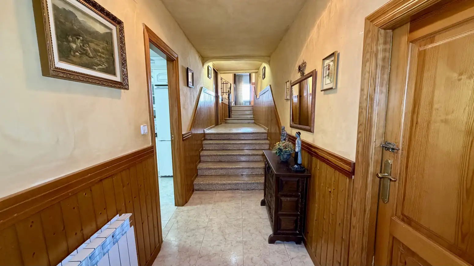 Houses for sale in Allo  with Heating