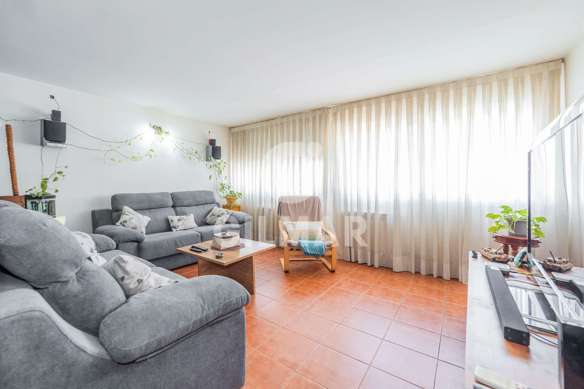 Sala d'estar de Dúplex en venda en  Madrid Capital amb Aire condicionat, Calefacció i Jardí privat