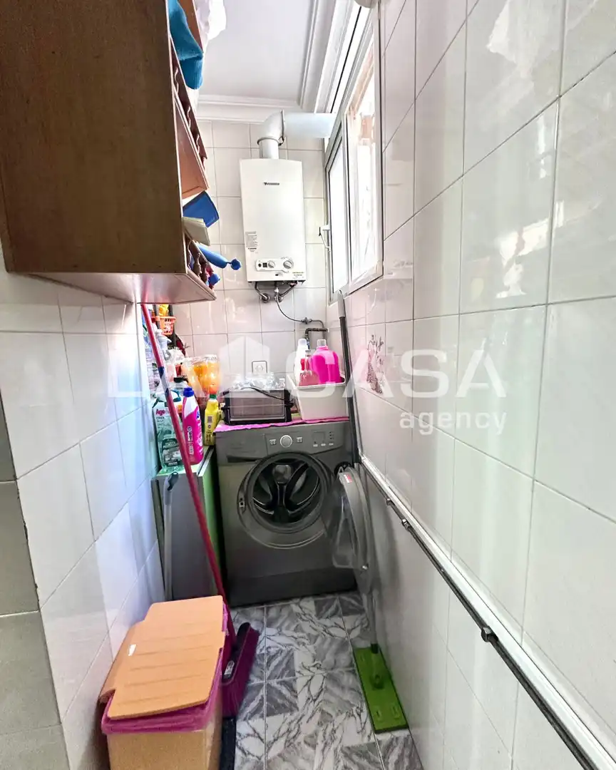Kitchen of Flat for sale in Sevilla  with Terrace