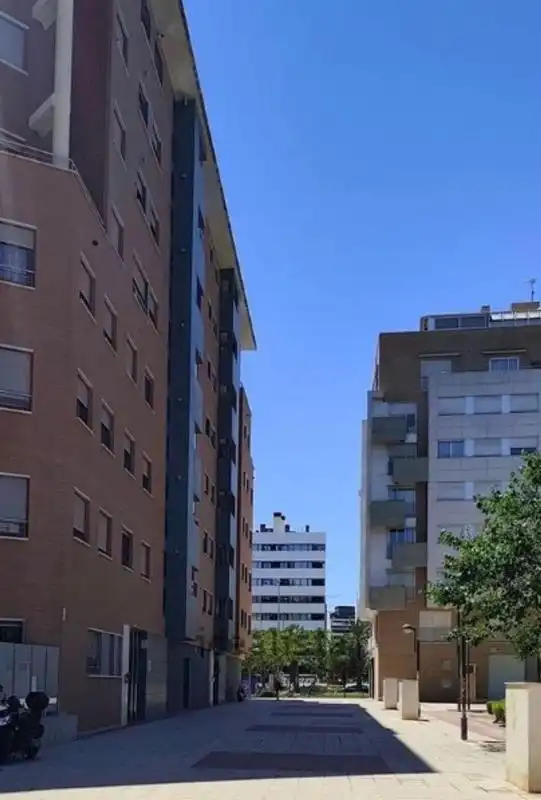 Einzelparkplatz zum Verkauf in Calle Santa Ángela, imagen 4