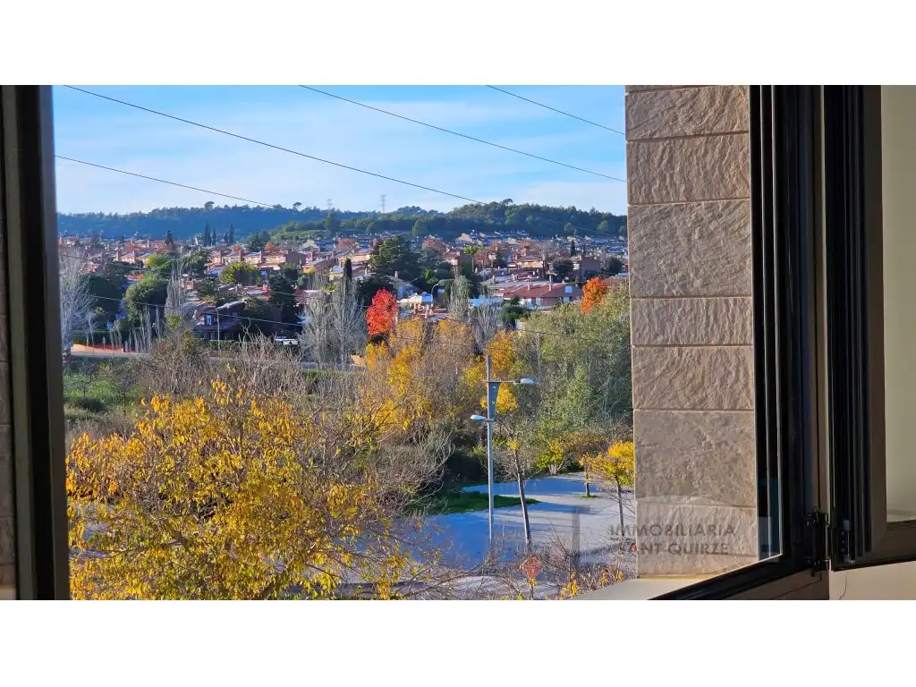 Vista exterior de Casa o chalet en venta en Sant Quirze del Vallès